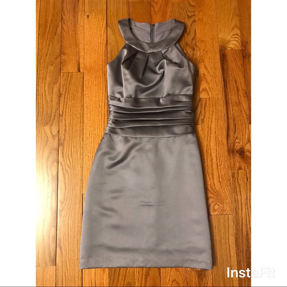 Lavender High-Neck Sleeveless Dress